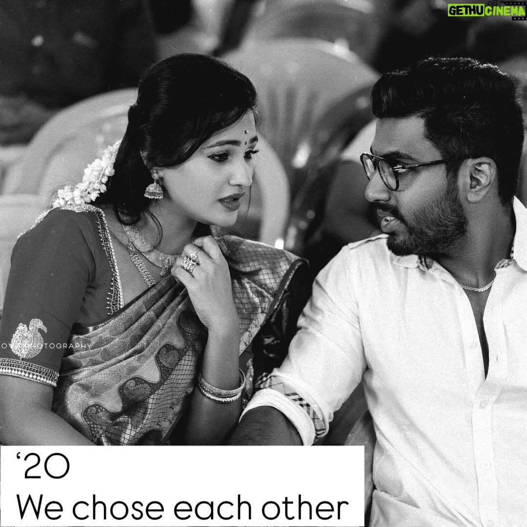Sharanya Turadi - 58.4K Likes - Happy Anniversary Naana ♥️

Managed to make it to half a decade and it feels like yesterday 🤩♥️

Swipe to see something never seen before ->