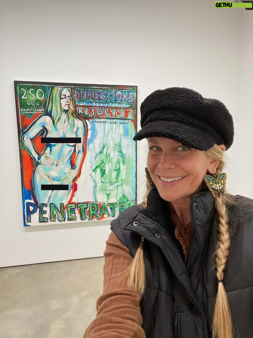 Sheri Moon Zombie - 17.1K Likes - See the entire show at @morrisongallery #robzombieartwork #robzombie Censored for those afraid of art ❌