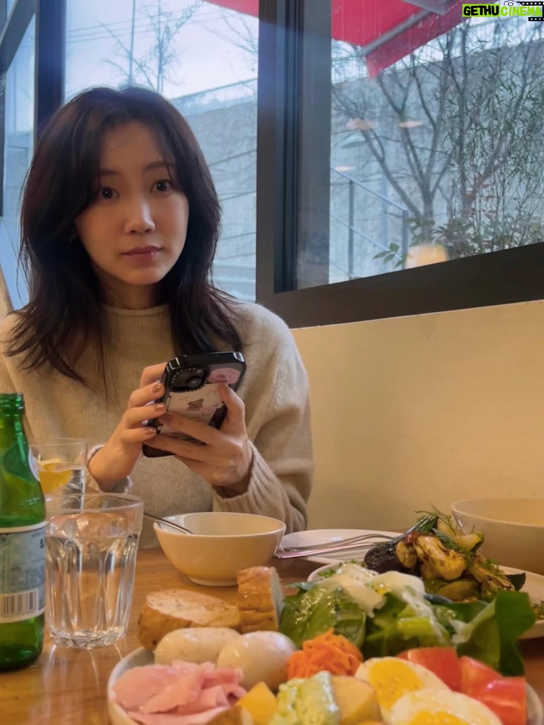 Shin Hyun-been - 15.5K Likes - December 2025