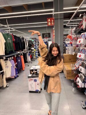 Shin Min-a Instagram - 👋