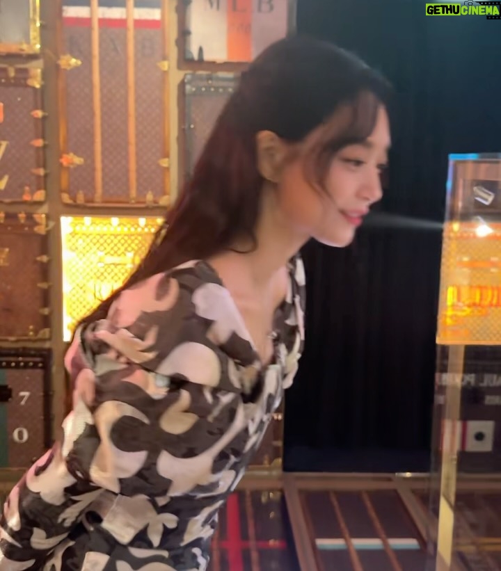Shin Min-a - 820.4K Likes - Louis vuitton visionary journeys, Seoul 
@louisvuitton 🖤