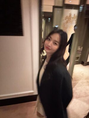Shin Min-a Instagram - 👑 #TheRemarriedEmpress @disneypluskr #재혼황후