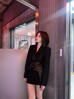 Shin Su-hyun Instagram - 나 초능력 있어 !! @netflixkr