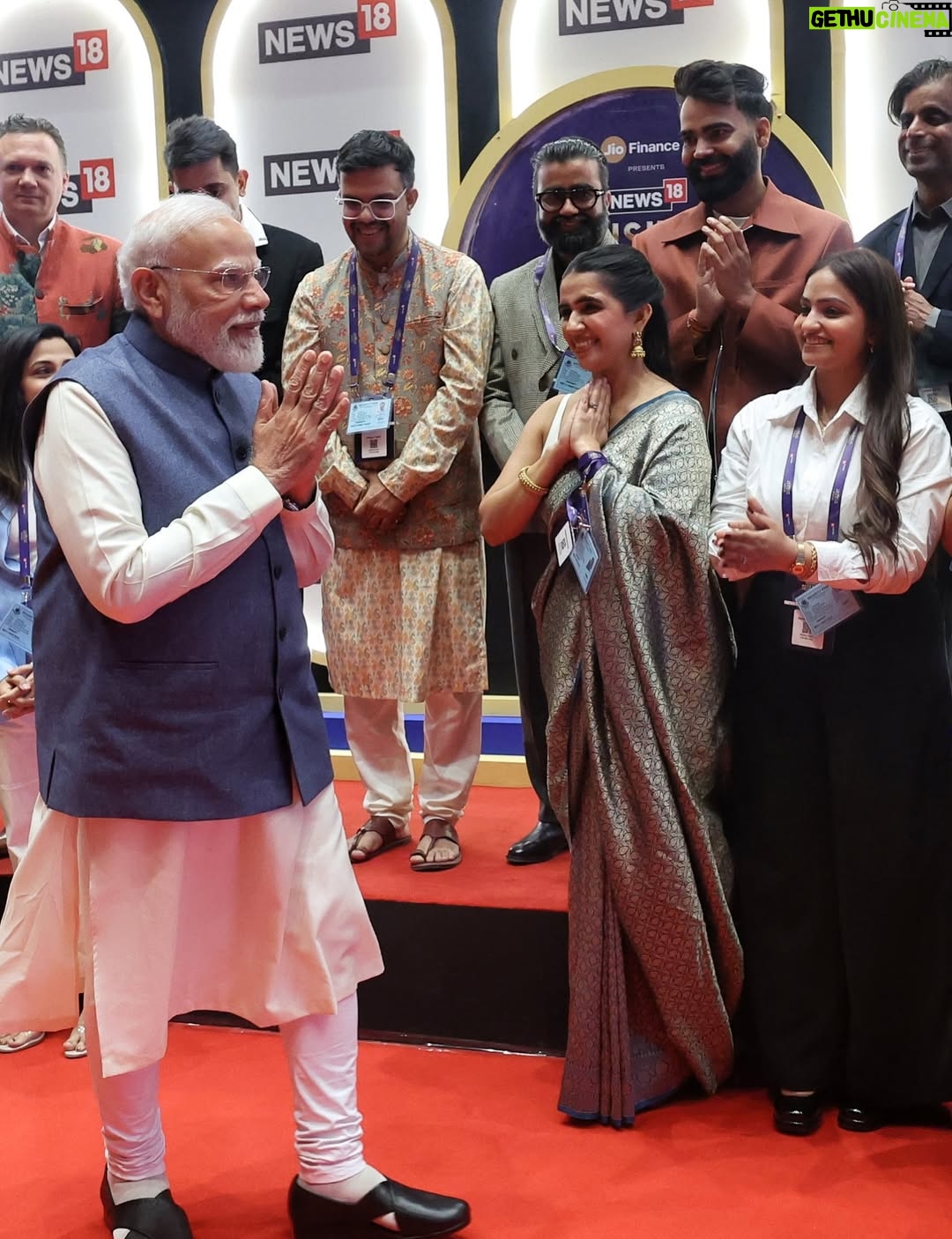 Shirin Sewani - 59.1K Likes - When your mom prays for you, your father believes in you, and your man stands by you, it is possible to stand next to the Prime Minister. 

Thank you @creator18 for this honourable moment.