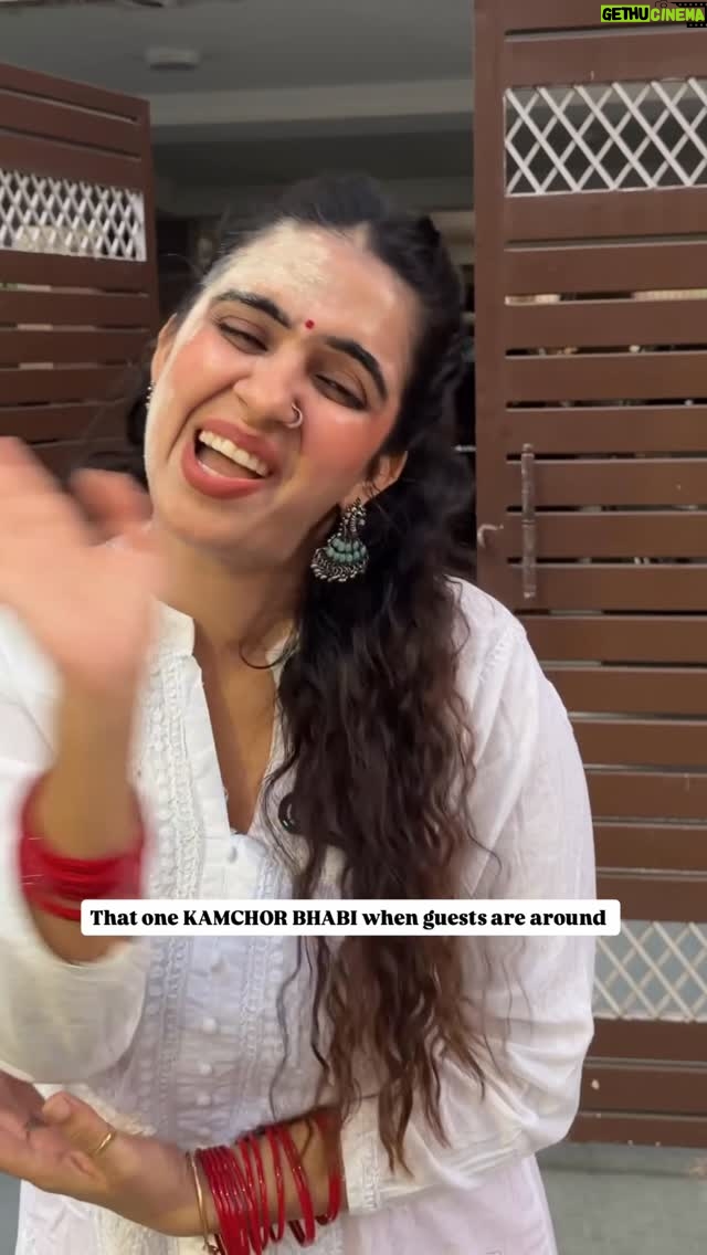 Shirin Sewani - 45.6K Likes - Haan Haan RELATABLE 🥳

#holi #family #festival #reelsinstagram #shirinsewani