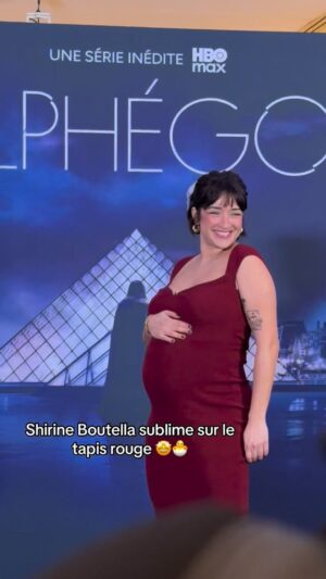 Shirine Boutella Instagram - Sublime sur le photocall 🤩
Shirine Boutella incarne Hafsa dans #Belphégor 

Dispo le 11 décembre sur #hbomax