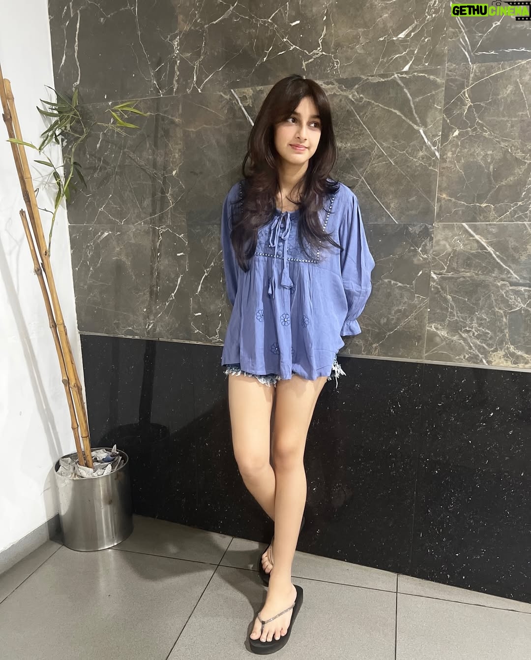 Shivika Rishi - 53.8K Likes - 🧚💫💙

#instagramphotography #summerlook☀️ #viralpost #explorephotography #denimshort