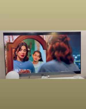 Shivika Rishi Instagram - Pouring the character Arya #fourmoreshotsplease #fourmoreshotspleaseonprime onto your feed #newwork 

#sundaypost #instagram