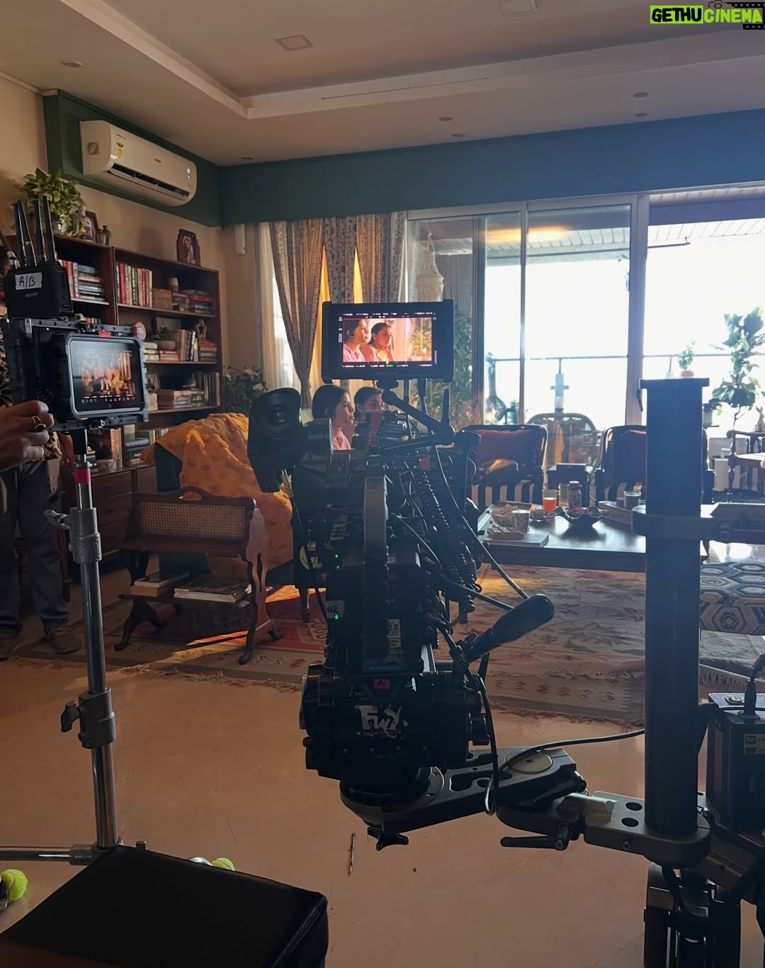 Shivika Rishi - 27.2K Likes - Pouring the character Arya #fourmoreshotsplease #fourmoreshotspleaseonprime onto your feed #newwork 

#sundaypost #instagram