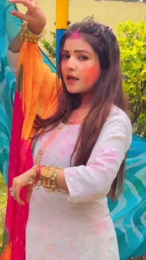 Shweta Jaiswal Instagram - Holi khele🫟🩵💚🩷💛❤️