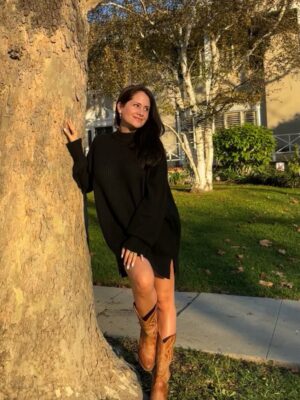 Silvana Arias Instagram - Tell me you’re obsessed with cowboy boots without telling me you’re obsessed with cowboy boots 🤠💫
#mycowboyboots #cowboyboots #westernstyles #countryvibes #bootlove