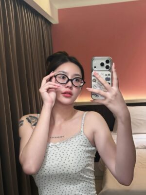 Siriamol Onkoon Instagram - 🤓