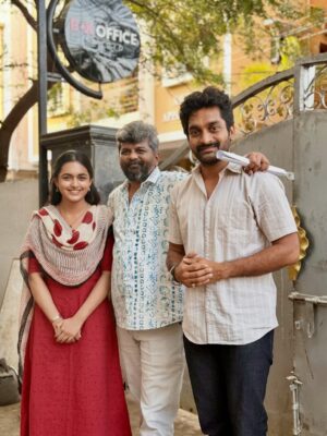 Smeha Manimegalai Instagram - The wait is over ❤️

We’re all set for the shoot of  #officeseason2 🫶

@kabeez_dir sir ✨
@i_gurulakshman Paari ✨
@boxoffice_studio ✨

Are you guys excited ???