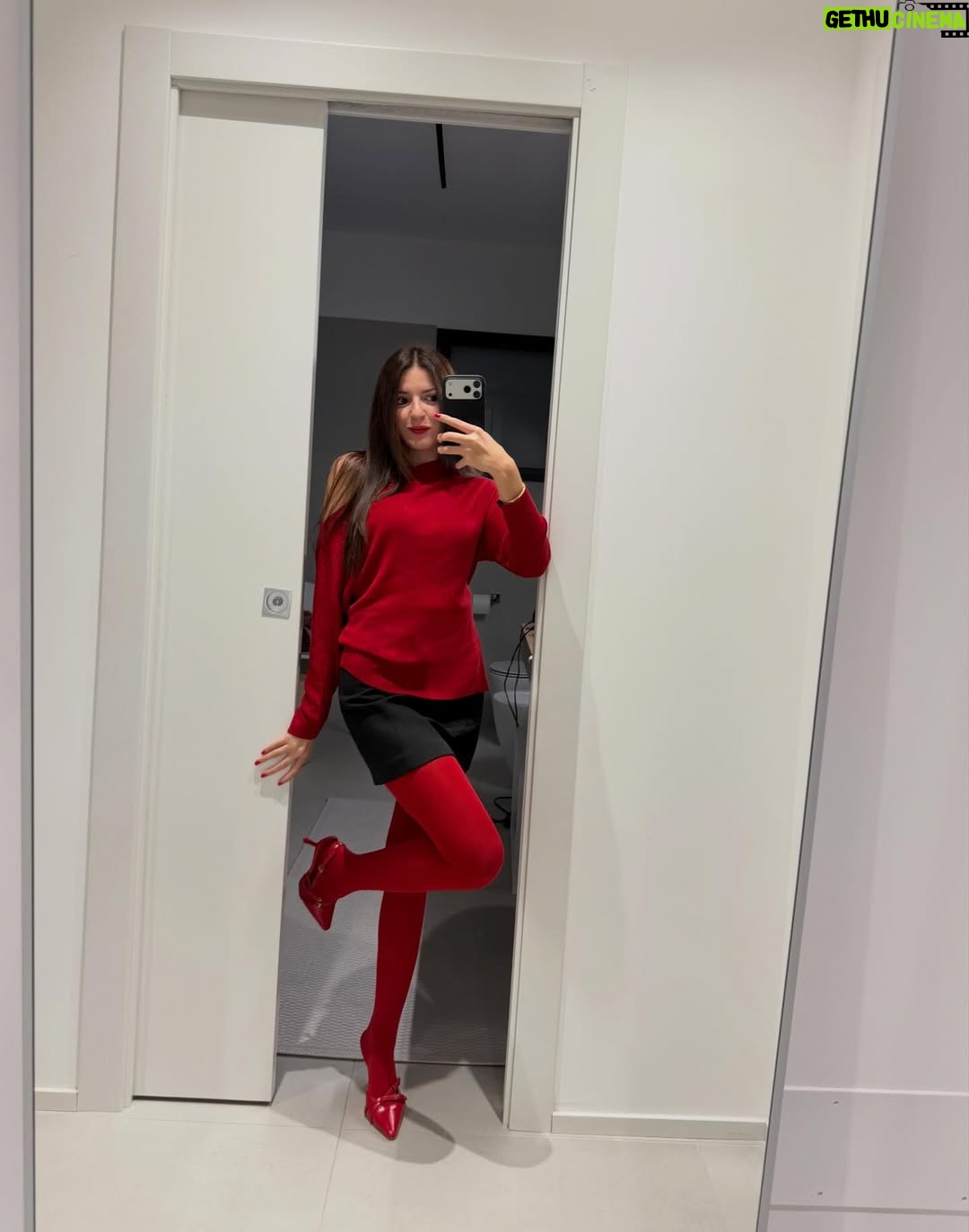 Sofia Scalia - 16.6K Likes - 🎄❤️