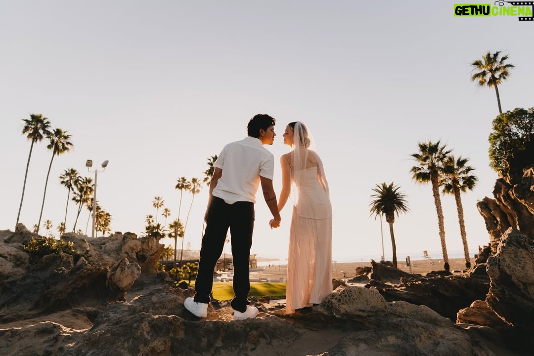 Sofya Plotnikova - 202.4K Likes - Mr. & Mrs. Prado💍🤵🏻‍♂️👰🏼‍♀️
27.01.2026
What God has joined together, let no one separate.🤍
