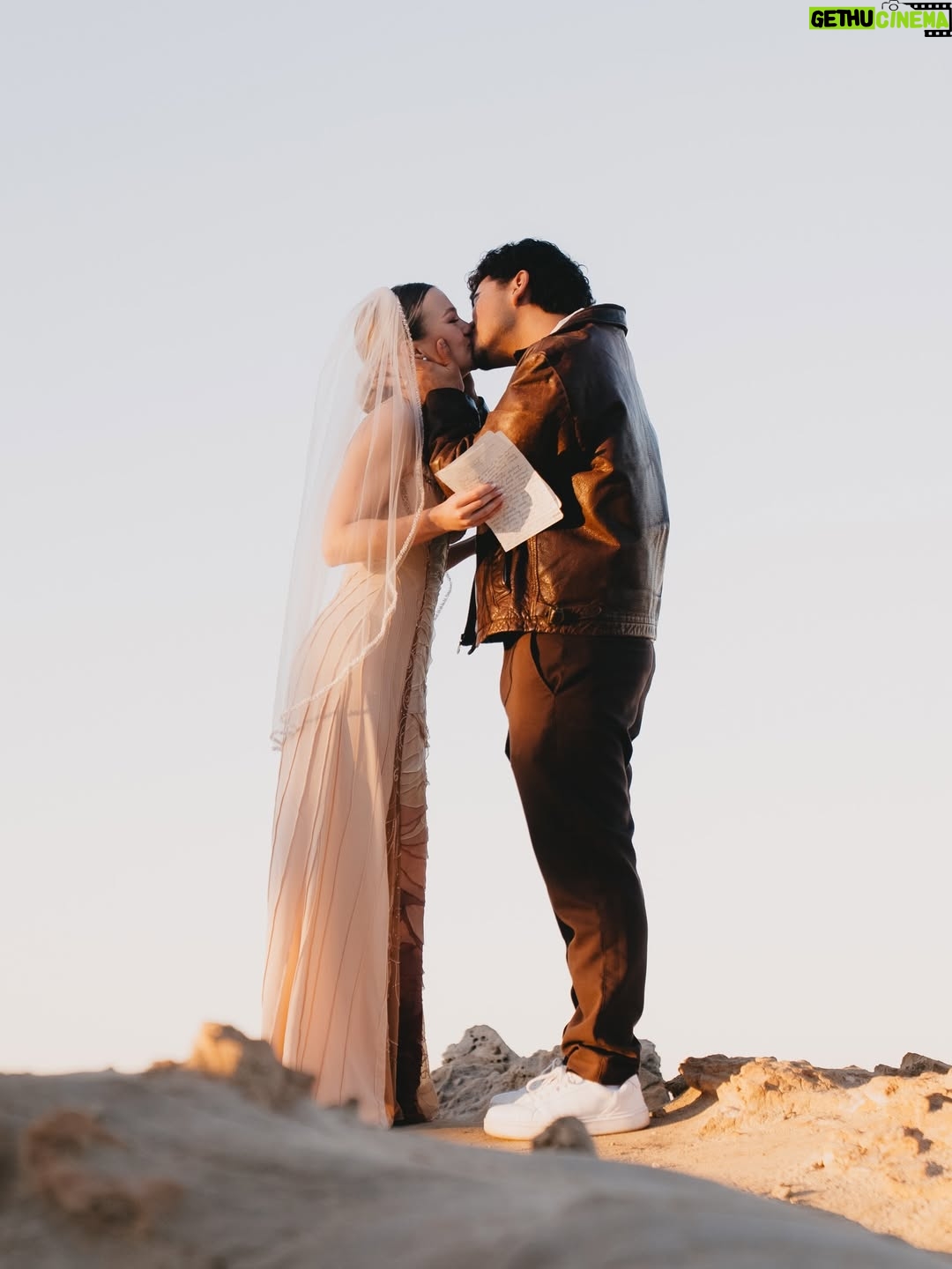 Sofya Plotnikova - 202.4K Likes - Mr. & Mrs. Prado💍🤵🏻‍♂️👰🏼‍♀️
27.01.2026
What God has joined together, let no one separate.🤍