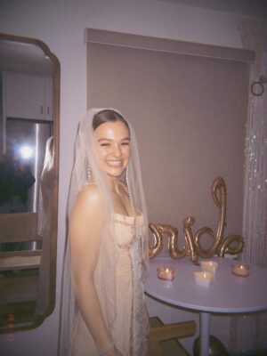 Sofya Plotnikova Instagram - Bachelorette surprise💍👰🏼‍♀️💗

#bachelorette #bride #surprise