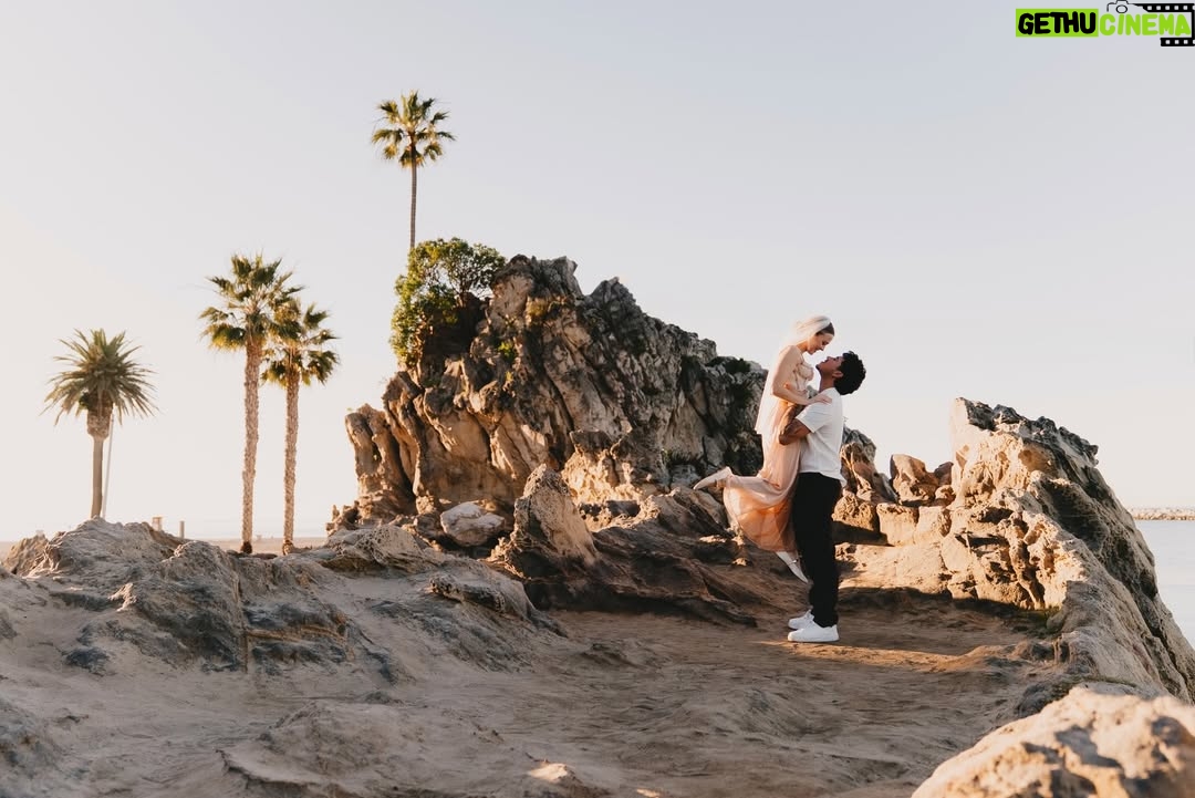 Sofya Plotnikova - 202.4K Likes - Mr. & Mrs. Prado💍🤵🏻‍♂️👰🏼‍♀️
27.01.2026
What God has joined together, let no one separate.🤍