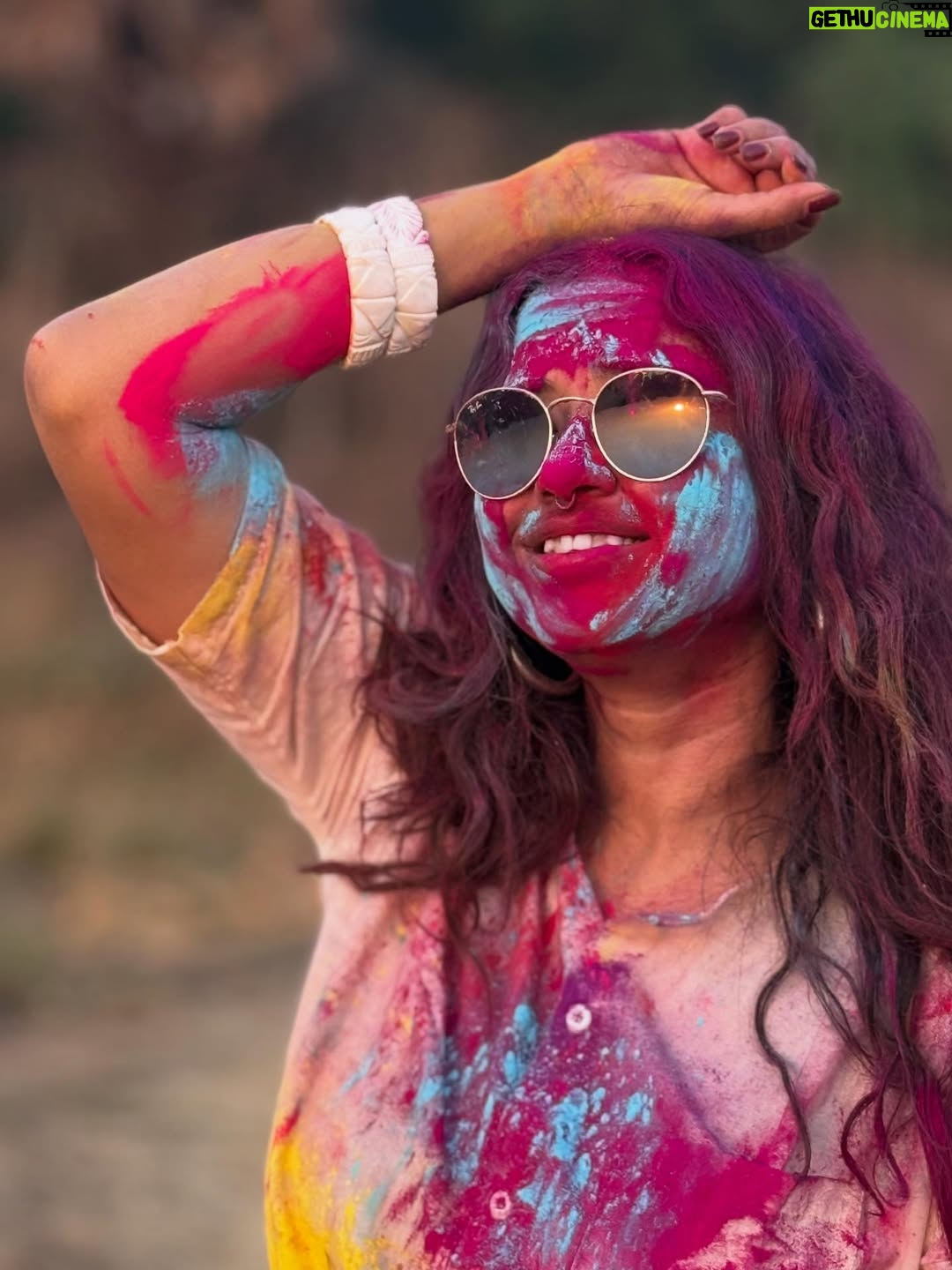 Sohini Sarkar - 54.9K Likes - আমাদের দোল #friendship #spring #shantiniketan  #nature
