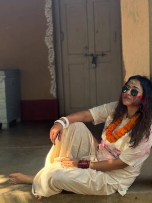 Sohini Sarkar Instagram - আমাদের দোল #friendship #spring #shantiniketan  #nature
