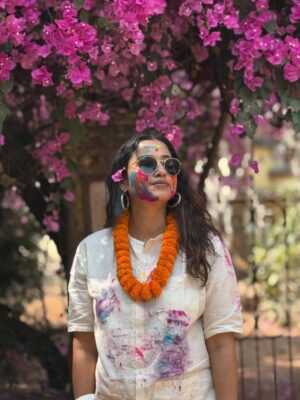 Sohini Sarkar Instagram - আমাদের দোল #friendship #spring #shantiniketan  #nature