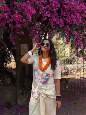 Sohini Sarkar Instagram - আমাদের দোল #friendship #spring #shantiniketan  #nature