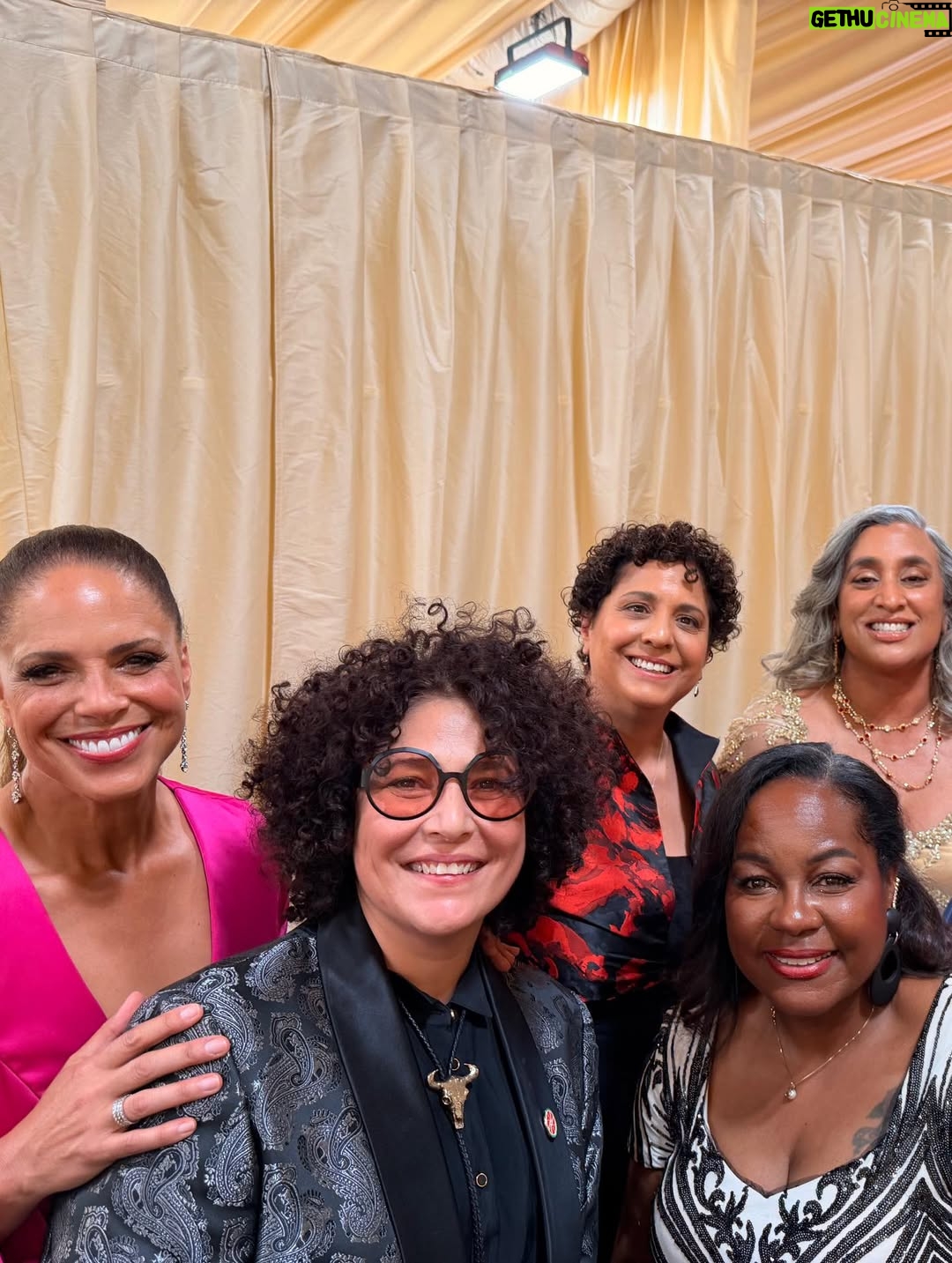 Soledad O'Brien - 2.1K Likes - What an honor to wear a beautiful gown designed by @ericaappleby at @etaluxeatelier! She worked under an insane deadline and absolute delivered. Dress dropped off at 430 am. Drove to the airport to head to LA at 630 am!  Crazy. But gorgeous!!! We didn’t take home the Oscar but the fit was definitely winning!