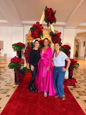 Soledad O'Brien Instagram - What an honor to wear a beautiful gown designed by @ericaappleby at @etaluxeatelier! She worked under an insane deadline and absolute delivered. Dress dropped off at 430 am. Drove to the airport to head to LA at 630 am!  Crazy. But gorgeous!!! We didn’t take home the Oscar but the fit was definitely winning!