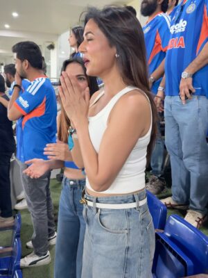Sonal Chauhan Instagram - Yayyy !!!! The cup is ours 🏆 🇮🇳 
What a feeling 😍🥰✨

#love #cricket #t20worldcup2026 #t20worldcup #sonalchauhan