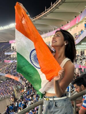 Sonal Chauhan Instagram - Yayyy !!!! The cup is ours 🏆 🇮🇳 
What a feeling 😍🥰✨

#love #cricket #t20worldcup2026 #t20worldcup #sonalchauhan