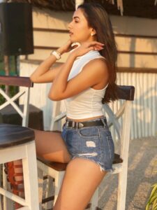 Actress Sonal Chauhan HD Photos and Wallpapers February 2026