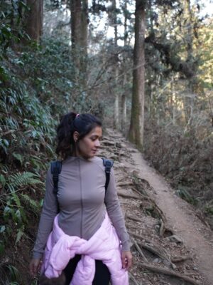 Sonia Balani Instagram - I think the mountains recognize me now.
I keep coming back like someone who belongs.. 
🏔️💚