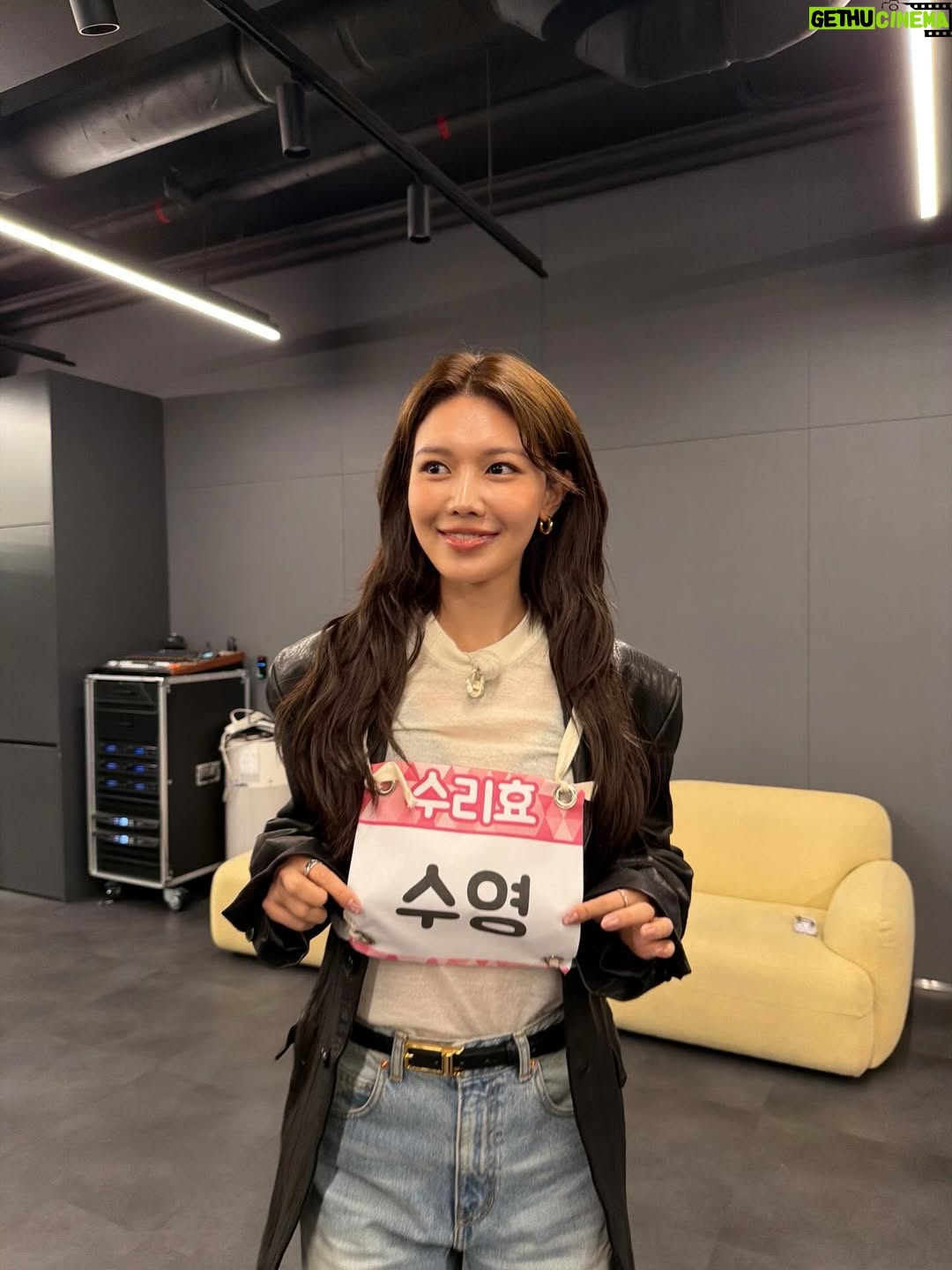 Sooyoung Choi - 396.6K Likes - 무리수라고한사람나와