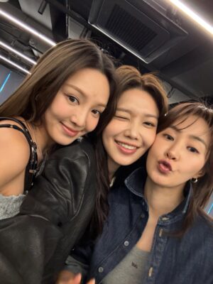 Sooyoung Choi Instagram - 무리수라고한사람나와