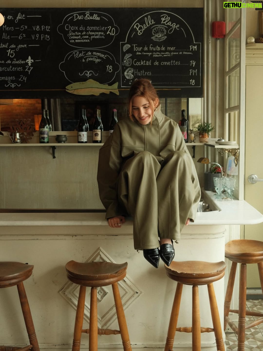 Sophie Nélisse - 247.5K Likes - 🫒🫒🫒
-
@thefrankieshop #ad