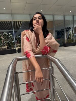 Sri Divya Instagram - 👗 @btt_speaks