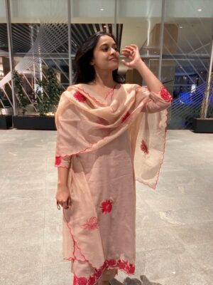 Sri Divya Instagram - 👗 @btt_speaks