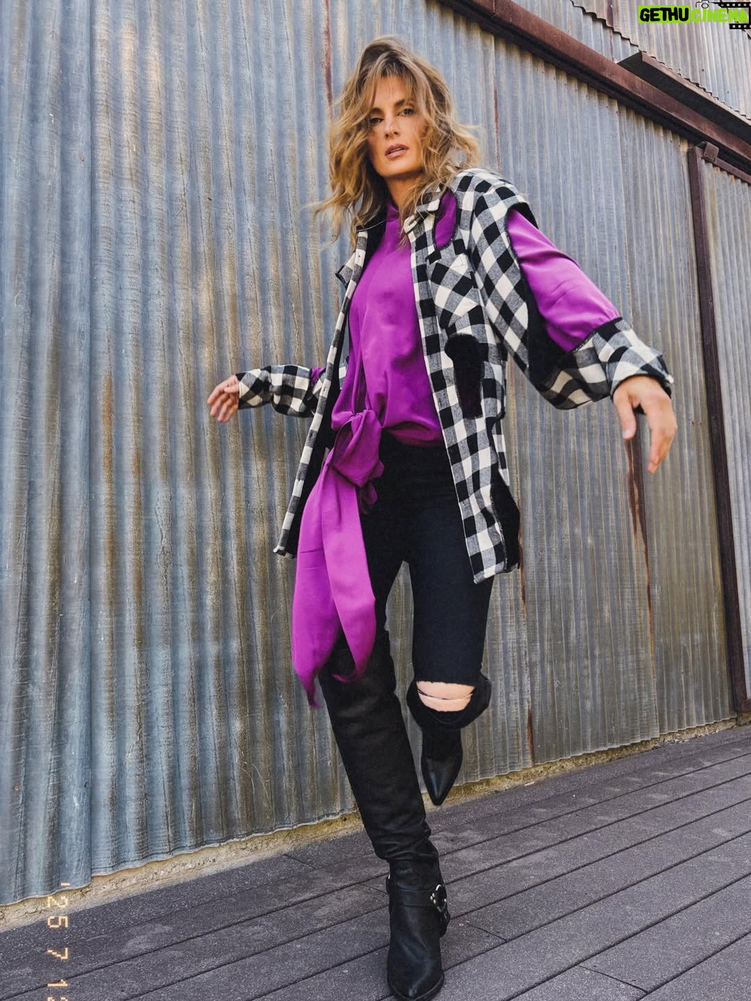 Stana Katic - 19.5K Likes - 3, 2, 1…👢 #boots #fashion #punk