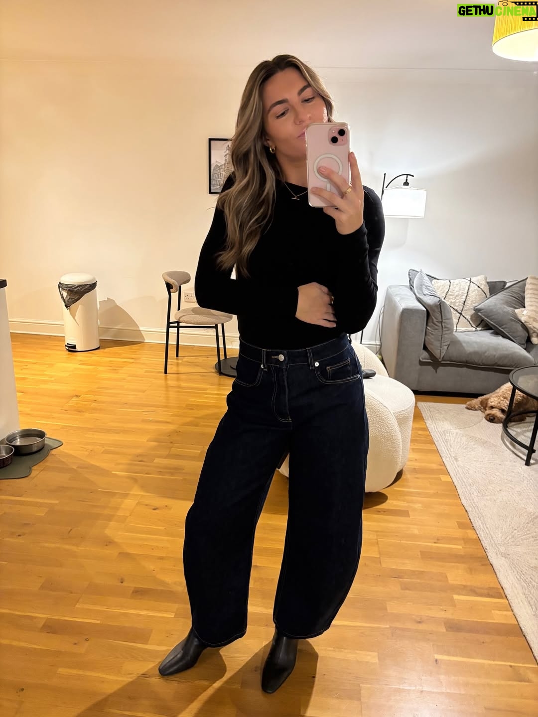 Steph Catley - 24.5K Likes - 💟