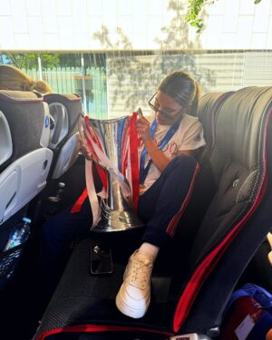 Steph Catley Instagram - For The Arsenal 🏆❤️