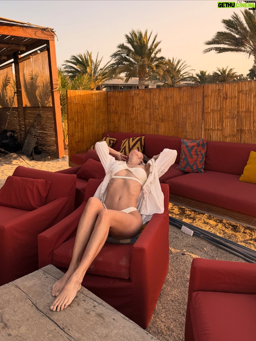 Stephanie Cayo - 76.4K Likes - Paracas parte 1 🌞