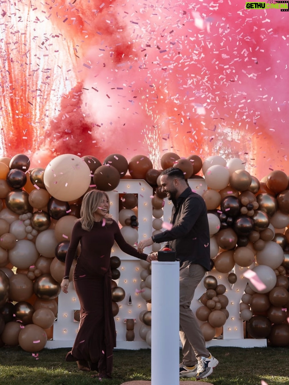 Stéphanie Clerbois - 126.1K Likes - Gender Reveal VIBES 🤍✨