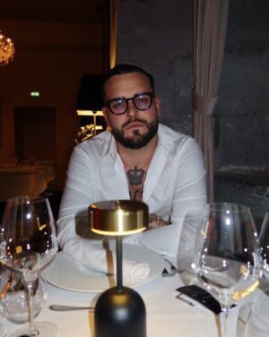 Stéphanie Clerbois Instagram - Un hôtel, du calme et nous 🥹🤍
*invitation