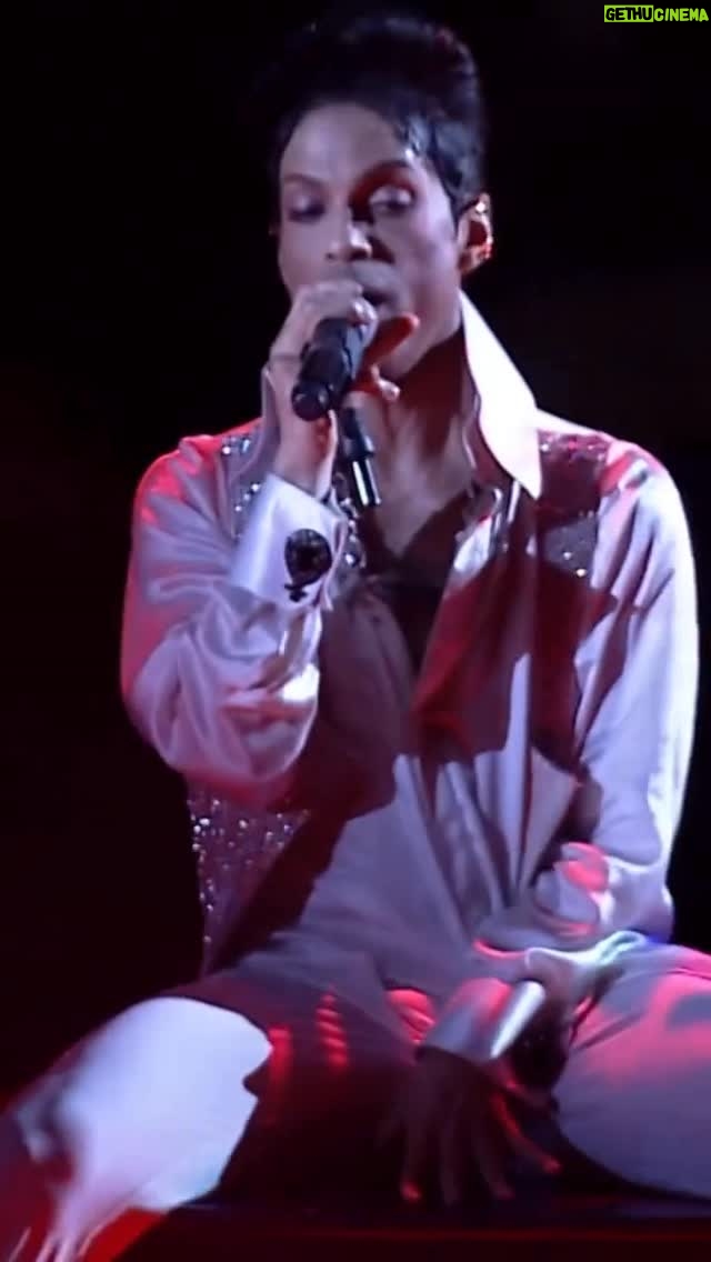 Stephanie Mills - 8K Likes - I have been missing so many of our great talents. #Prince 🕊️ was such a precious and gifted human being. I miss his insight, his ice, his genius. Continues Rest in #POWER 💜💜💜💜💜💜💜💜
.
.
.
Repost @prince 💙🤍💙🤍 🥰💥😎🙏🏾😃🙌🏾
.
.
.
Rare footage. An enduring legacy. 💜 A timeless performance that continues to resonate, reflecting the artistry and presence that define Prince’s legacy.