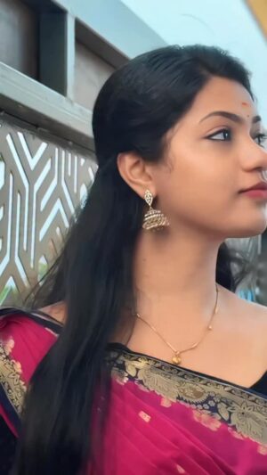 SubhaLakshmi R Instagram - 😉♥️

#trending#captian#songs#reels#subinairr @subi_nairr