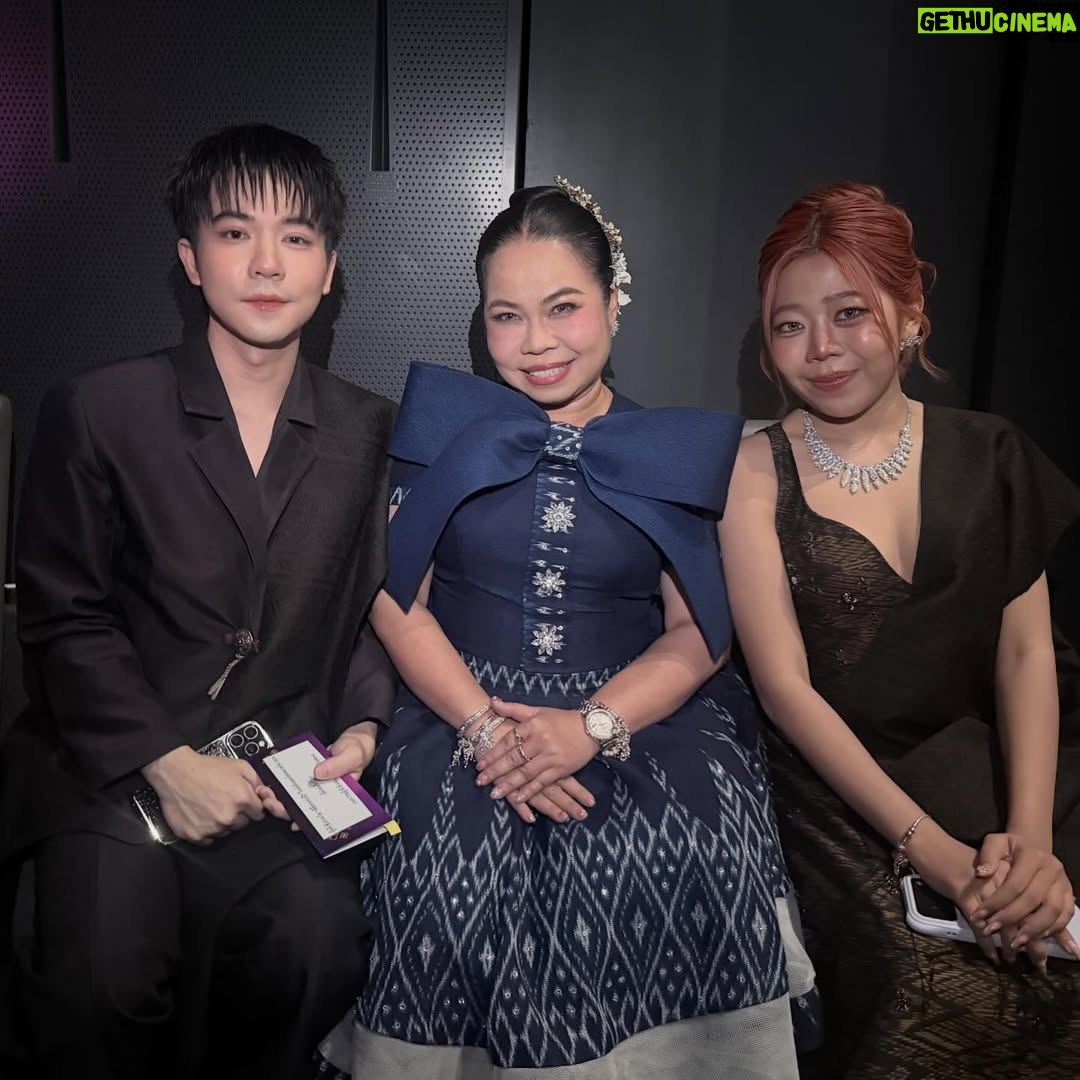 Sudarat Butrprom - 4.8K Likes - งานประกาศรางวัลเกียรติยศคนบันเทิง NINEENTERTAIN AWARDS 2026
หน้าม่านคุณ ภาพหลังม่านคุณธรรม “ไนน์เอ็นเตอร์เทน อวอร์ด 2026” ณ พารากอนฮอลล์ สยามพารากอน 
.
.
#9entertainawards2026
@9entertain