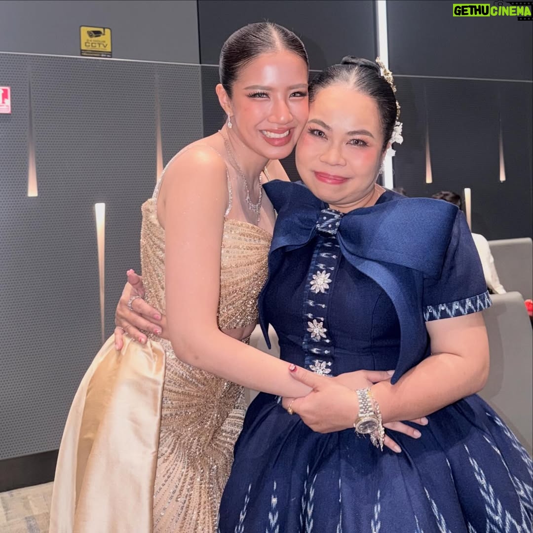 Sudarat Butrprom - 4.8K Likes - งานประกาศรางวัลเกียรติยศคนบันเทิง NINEENTERTAIN AWARDS 2026
หน้าม่านคุณ ภาพหลังม่านคุณธรรม “ไนน์เอ็นเตอร์เทน อวอร์ด 2026” ณ พารากอนฮอลล์ สยามพารากอน 
.
.
#9entertainawards2026
@9entertain