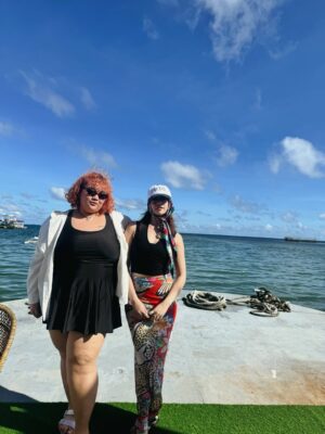 Sue Ramirez Instagram - ☀️🌊🐚🦀🌅🪸🧡✨

Take me back to Dec 2025 pls #LatePost