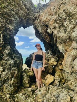 Sue Ramirez Instagram - ☀️🌊🐚🦀🌅🪸🧡✨

Take me back to Dec 2025 pls #LatePost