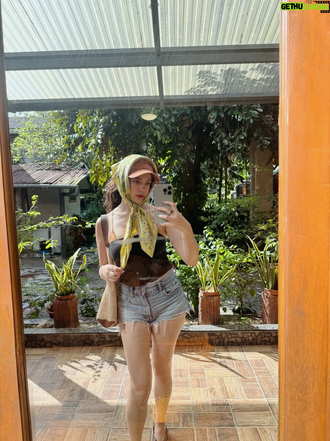 Sue Ramirez - 128.6K Likes - ☀️🌊🐚🦀🌅🪸🧡✨

Take me back to Dec 2025 pls #LatePost